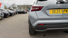 Nissan Juke 1.0 DiG-T N-Connecta 5dr Petrol Hatchback